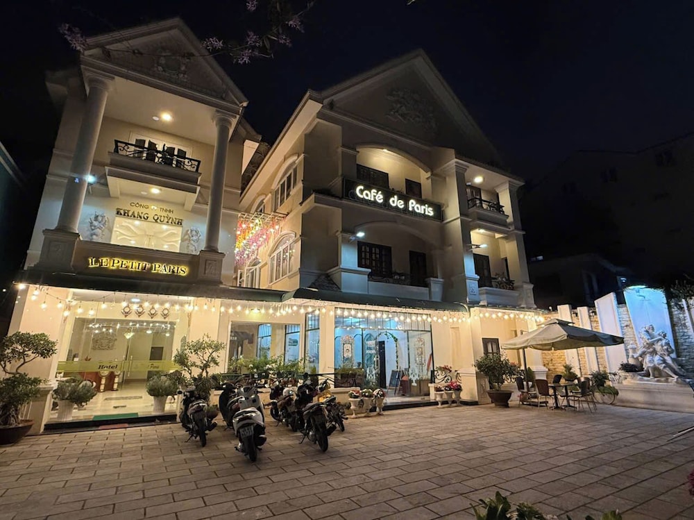 Le Petit Paris Hotel Dalat 9/67