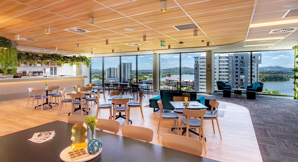 Mercure Canberra Belconnen 57/69