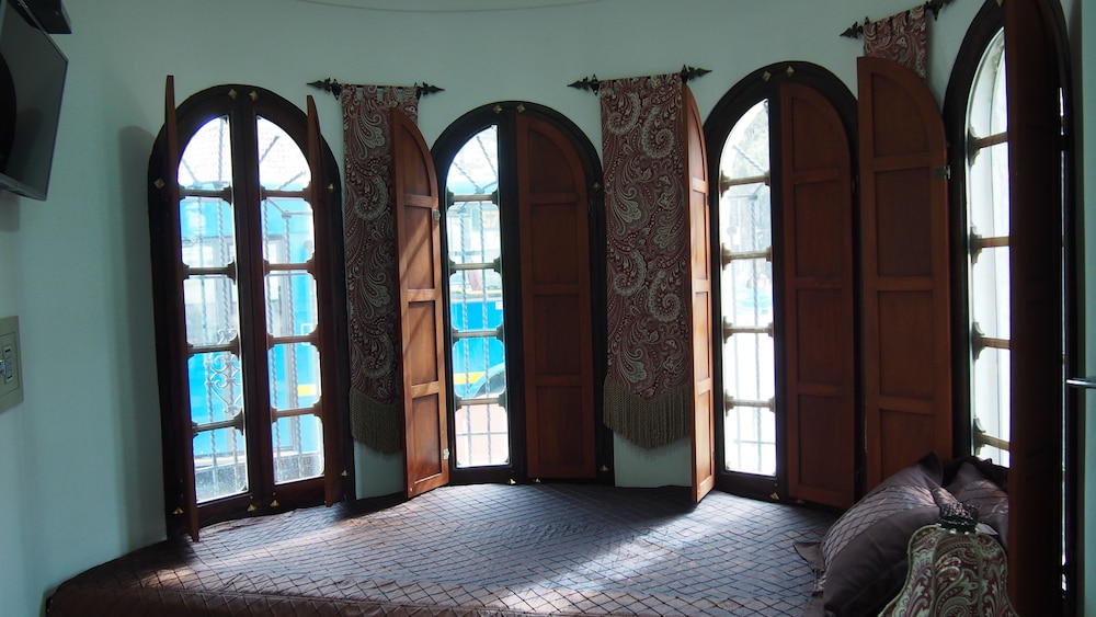 Bogota Bed And Breakfast Inn 35/56