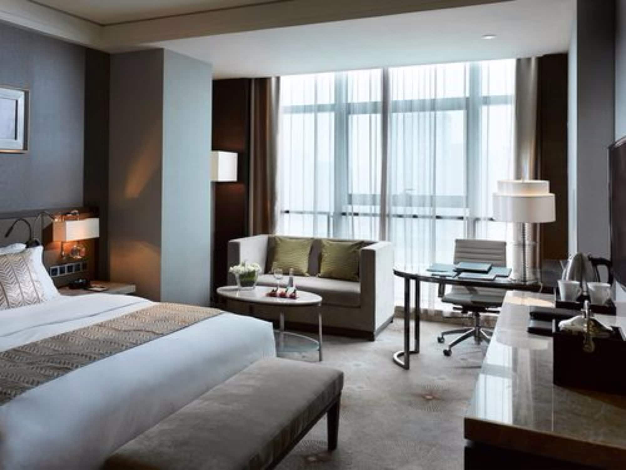 Melia, Twin Beds