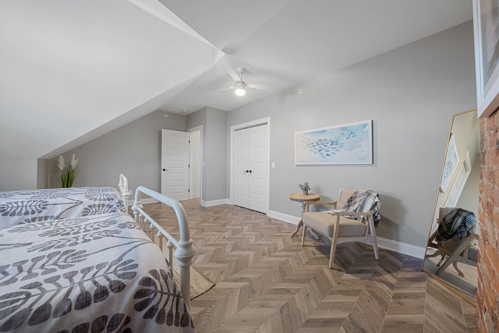 4 BEDROOMS, SIGNATURE, SUITE
