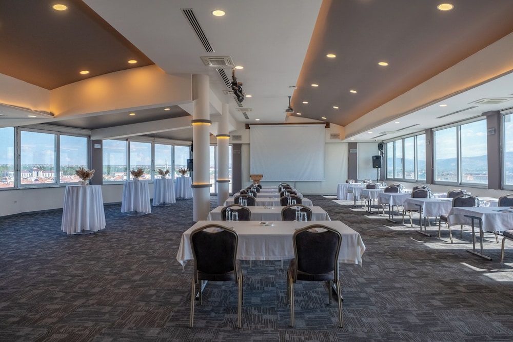 Parion Hotel 59/67