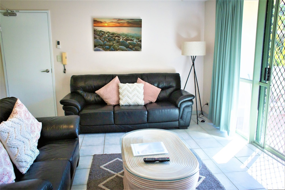 Montana Palms Holiday Apartments 24/43