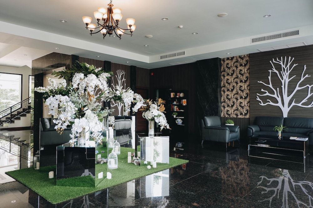 Civilize Hotel 50/64