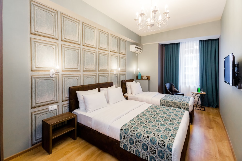 Hotel Diamond Dat Exx Company 8/55