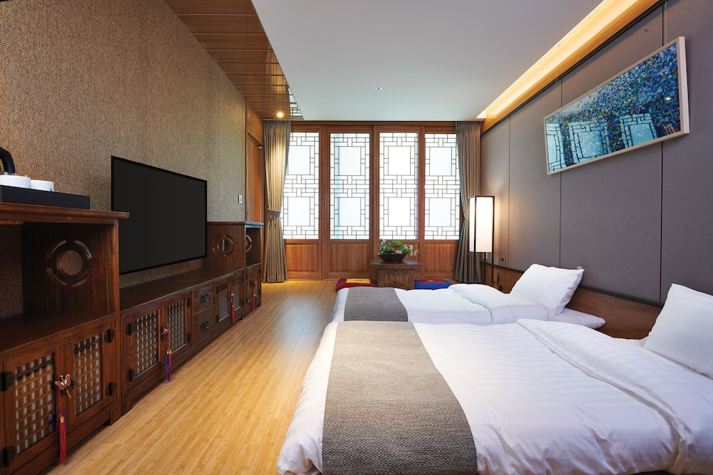 Traum Valley Hotel (ex. Jeongseon Grand Intoraon Hotel) 19/64