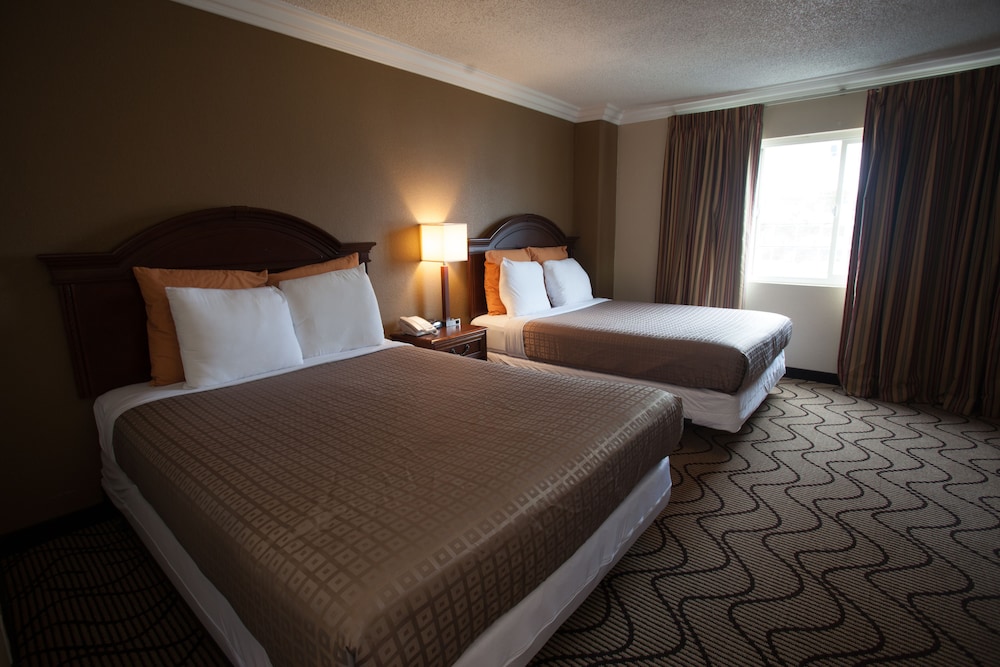 JACK LONDON INN 16/53