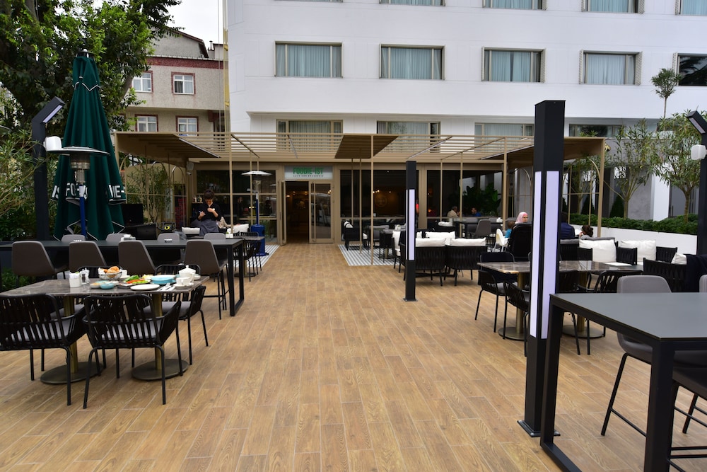 Sura Luxury Milion Hotel & Spa 73/76