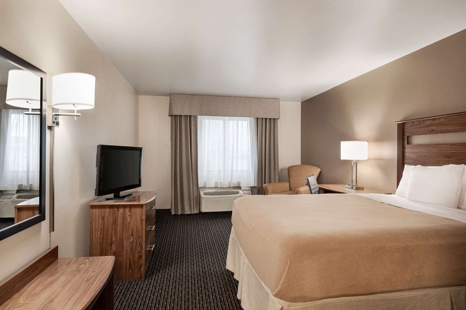 Baymont By Wyndham Buffalo 5/19