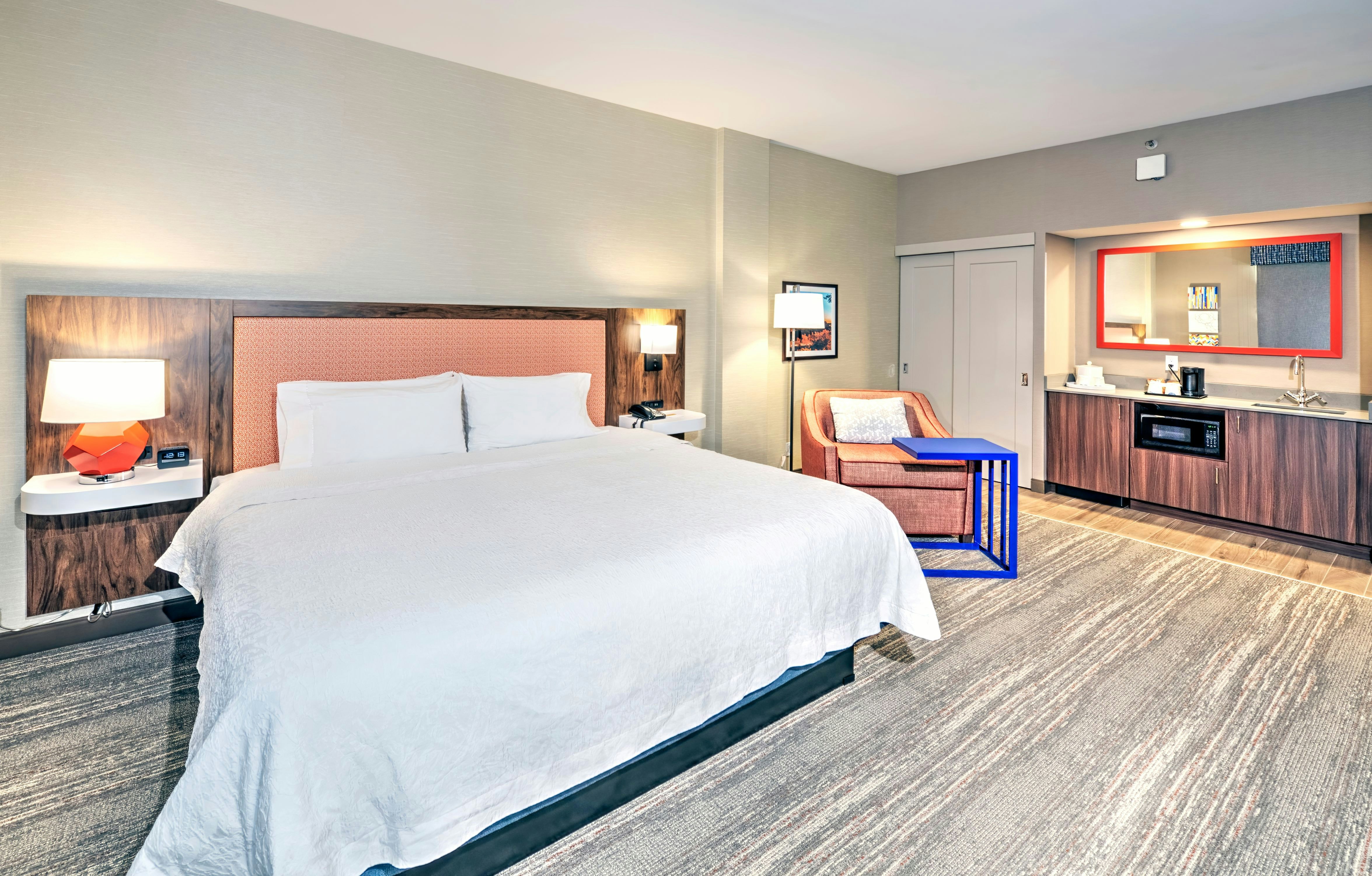 Room, King Bed