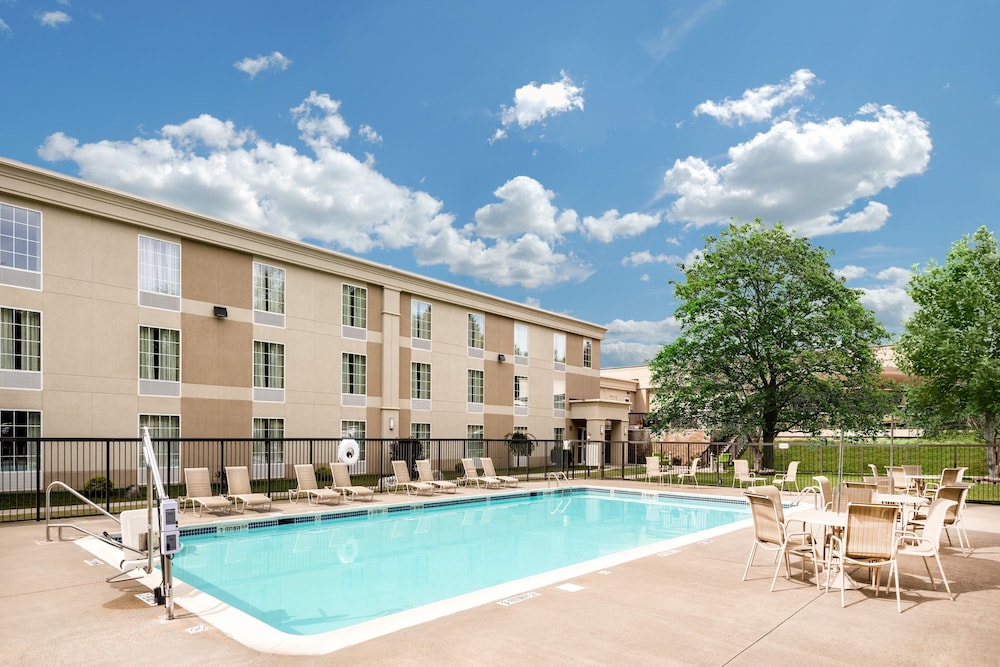 Holiday Inn Johnstown-Gloversville 1/66