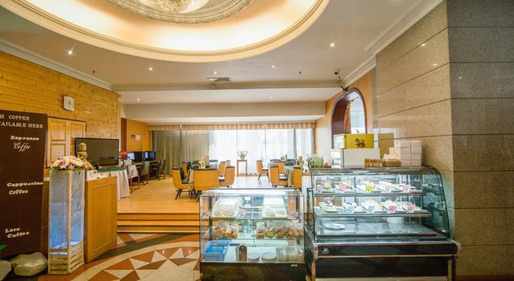 Royal Benja Hotel 57/67