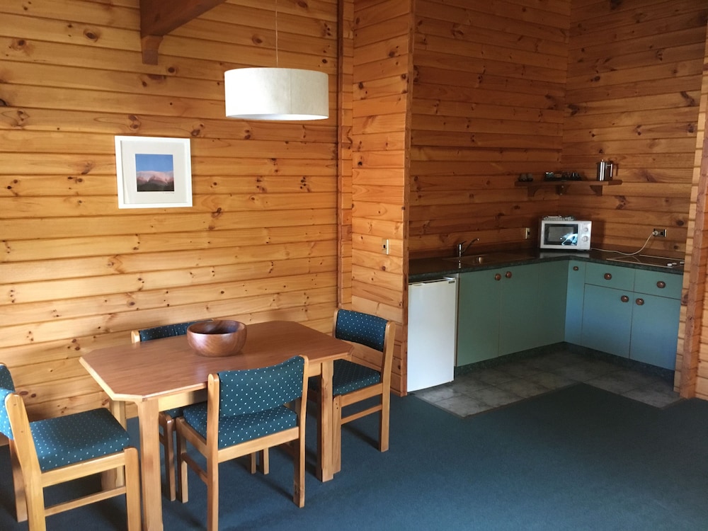 Alpine Lodge 32/69