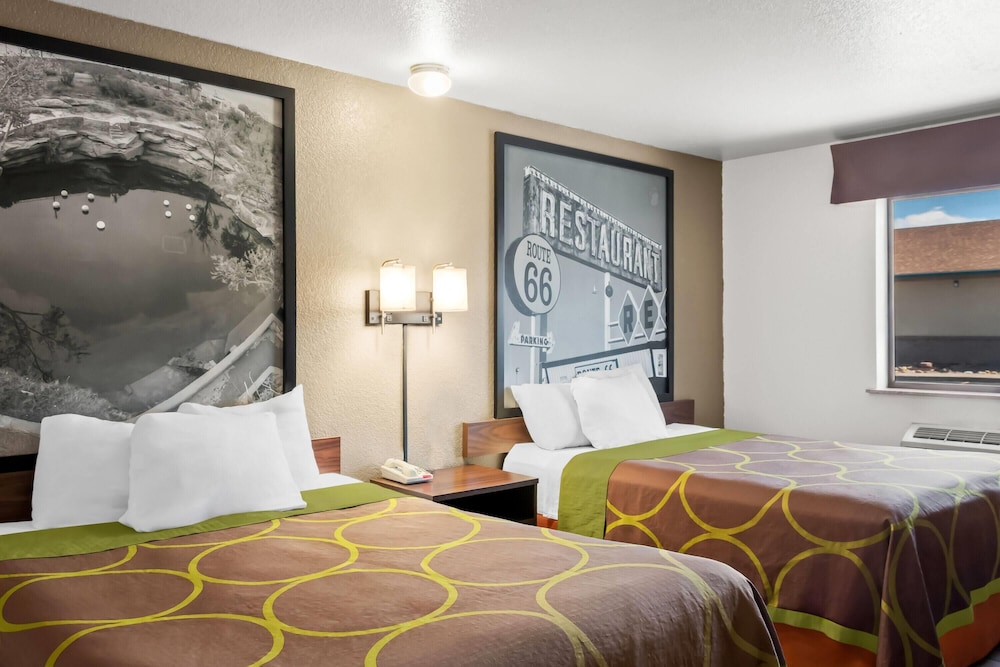 Room, 2 Queen Beds, Pet Friendly
