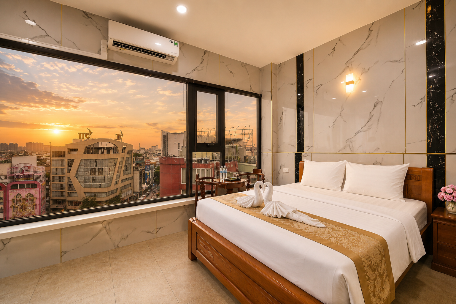 Red Sun Airport Saigon Hotel 12/40