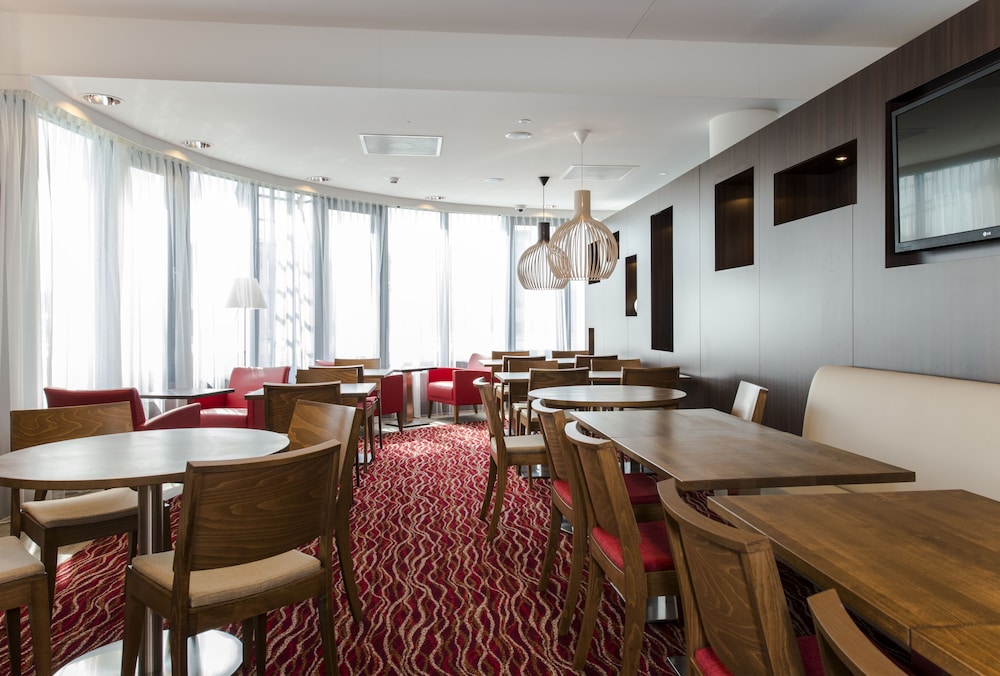 Hampton By Hilton Amsterdam Airport 43/51