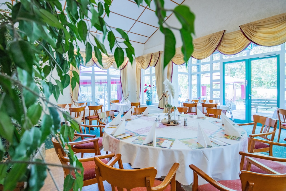 Waldhotel Roggosen 62/69