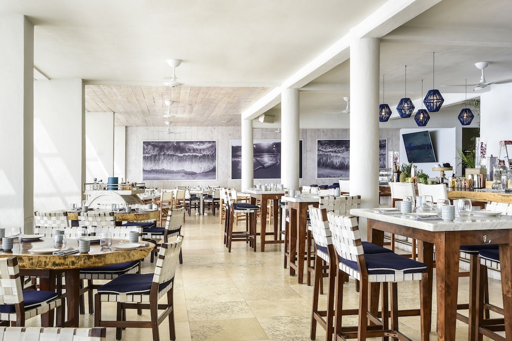 Bahia Hotel and Beach House 63/76