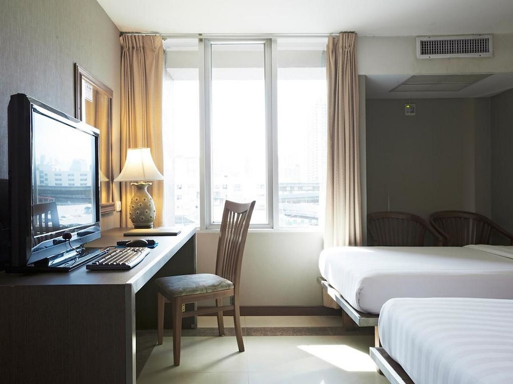 BANGKOK CITY SUITE 32/53