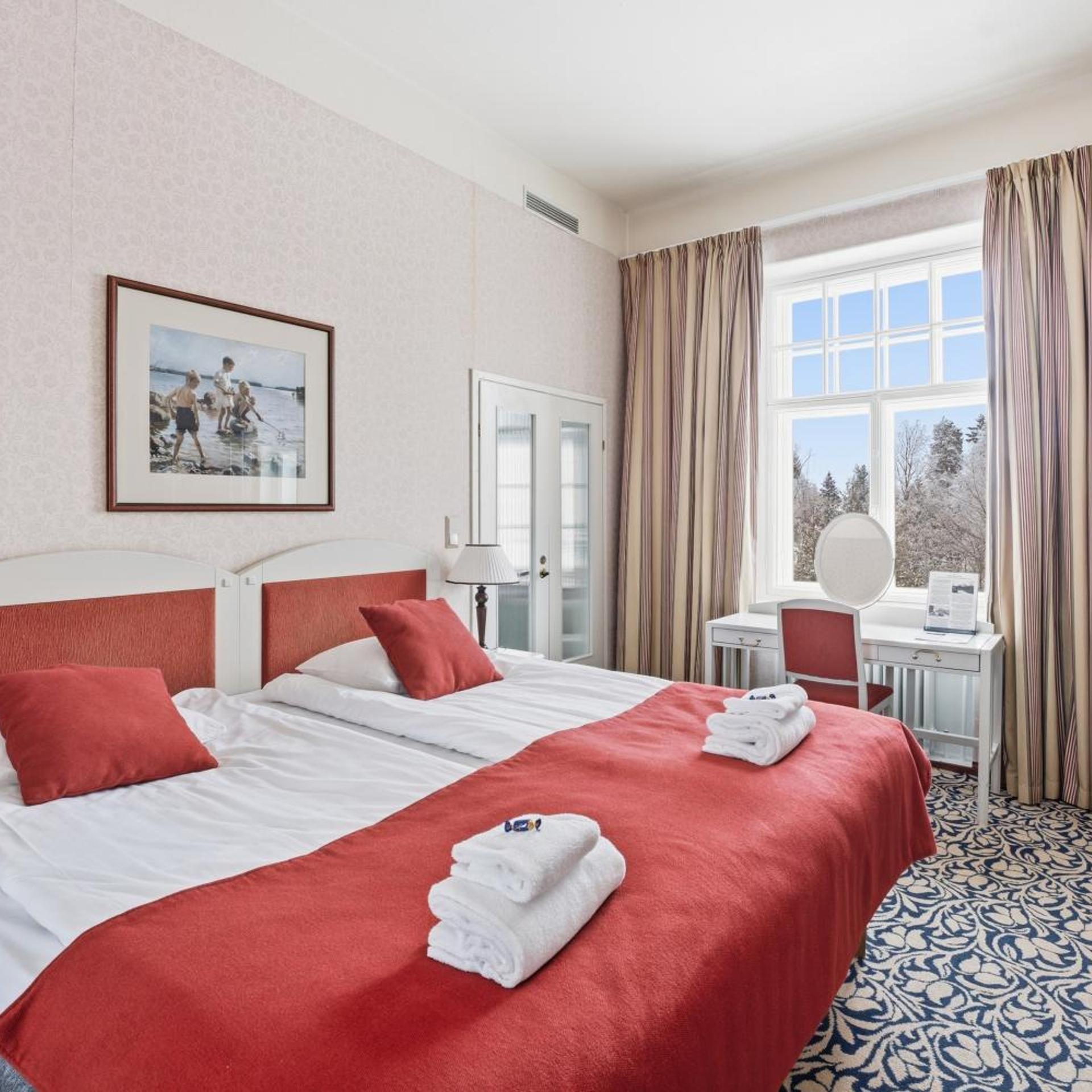 Suite, Castle Building