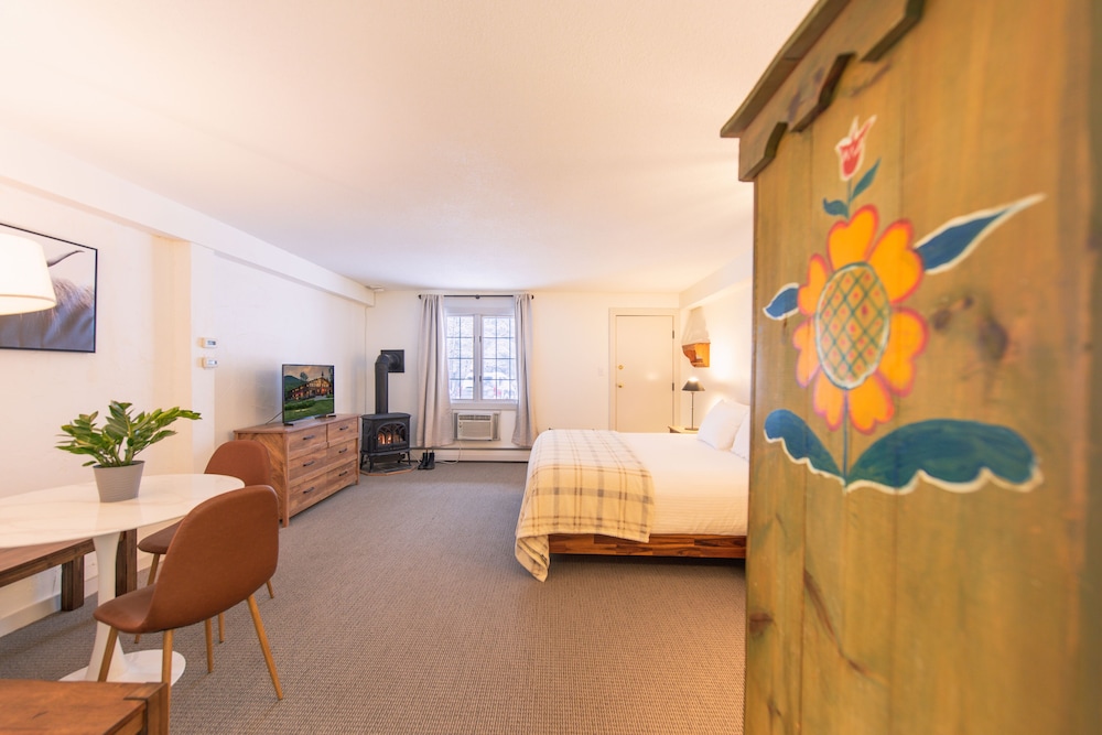 Innsbruck Inn at Stowe 30/50