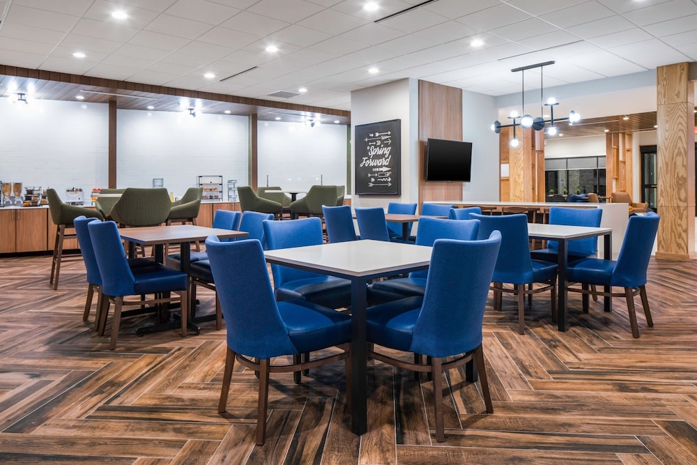 Fairfield by Marriott Inn & Suites Corinth 12/27