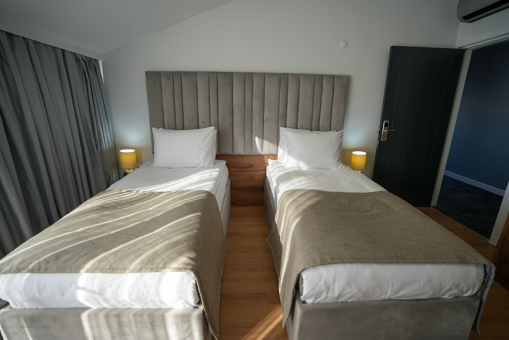 NEW MY WORLD HOTEL 16/50