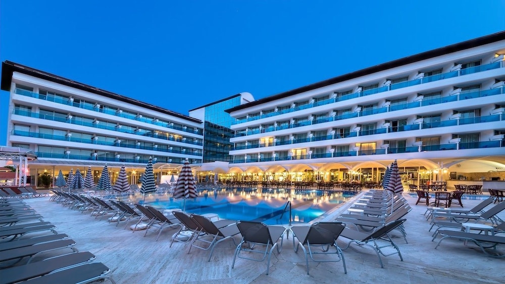 L'etoile Hotel 27/50