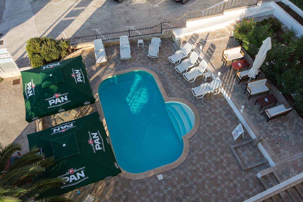 VILLA KATARINA 8/74