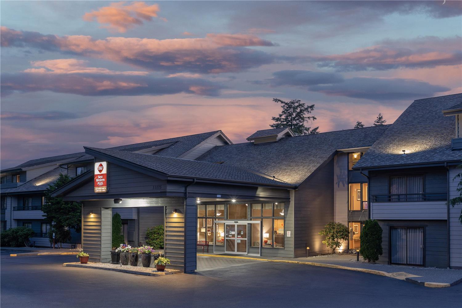 Best Western Plus Oak Harbor Hotel & Conference Center 2/41