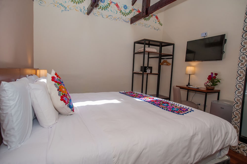 Casa Biru Hotel Boutique 23/68