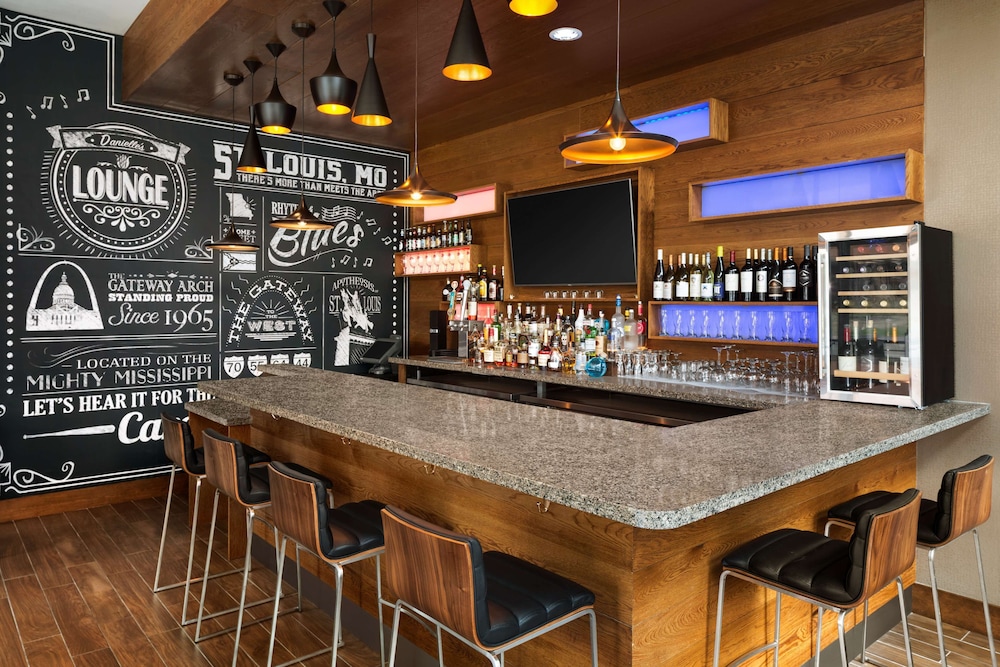 Hampton Inn & Suites Clayton/St Louis-Galleria Area 52/61