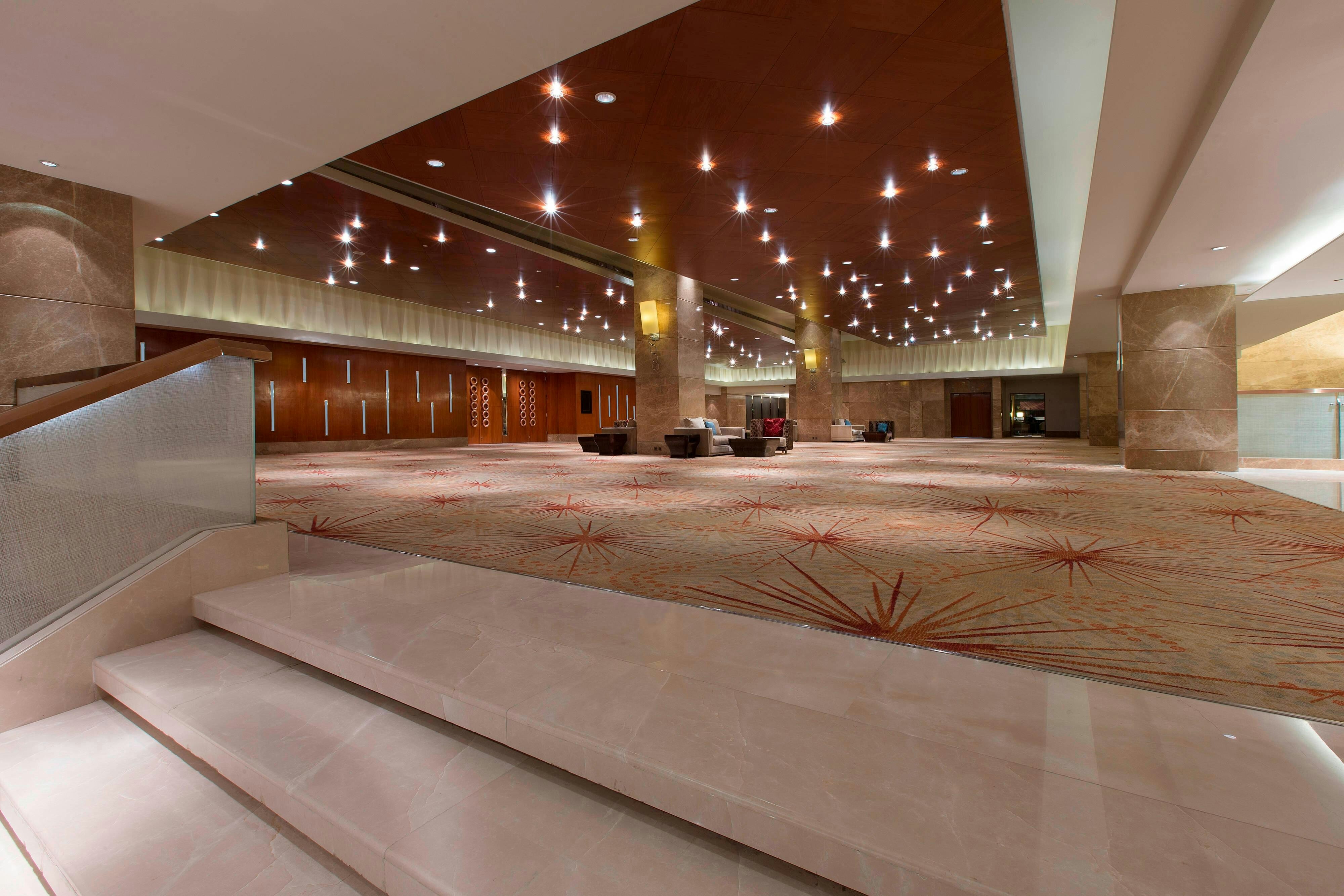 Sheraton Grand Bangalore Hotel At Brigade Gateway 12/67