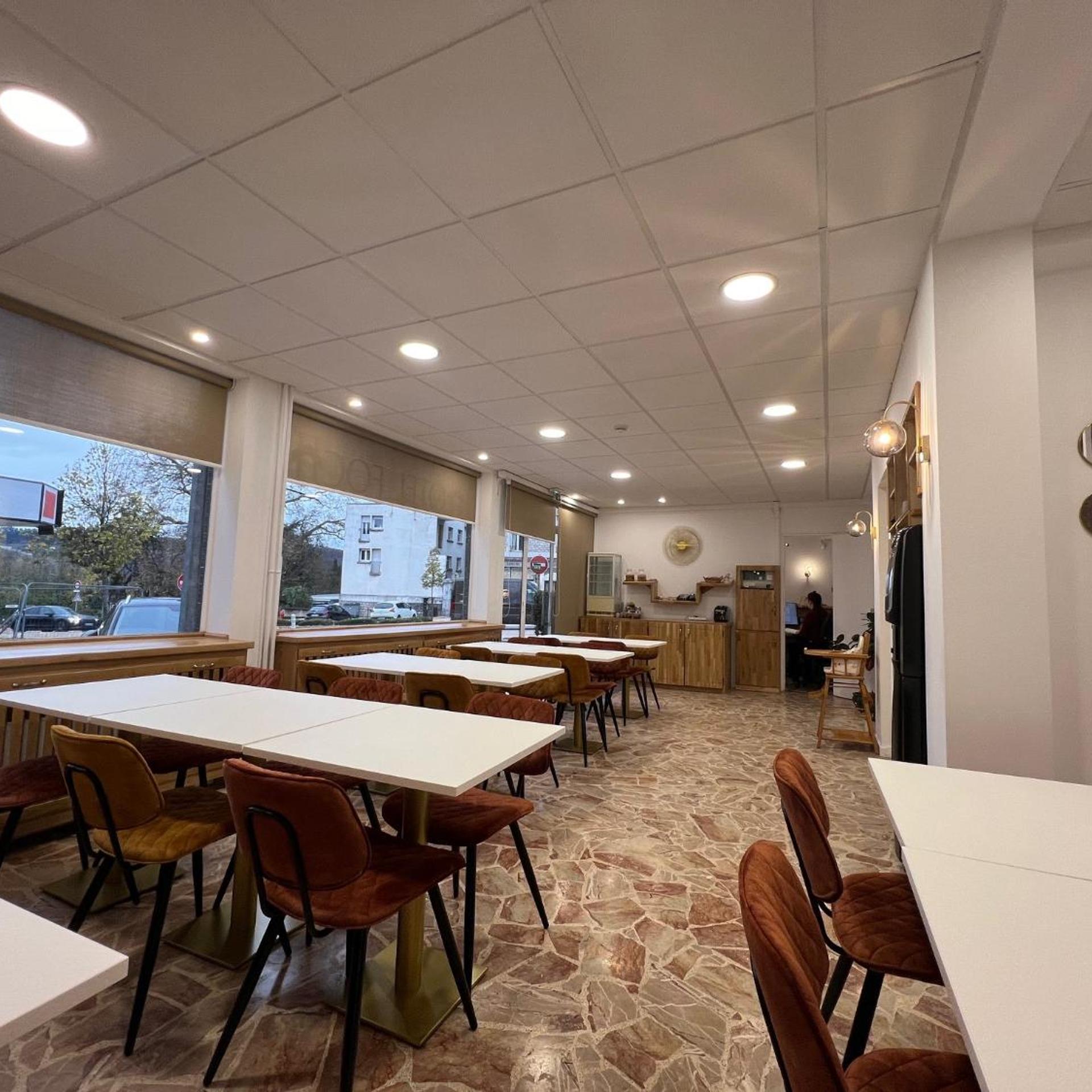 HOTEL FOCH 37/42