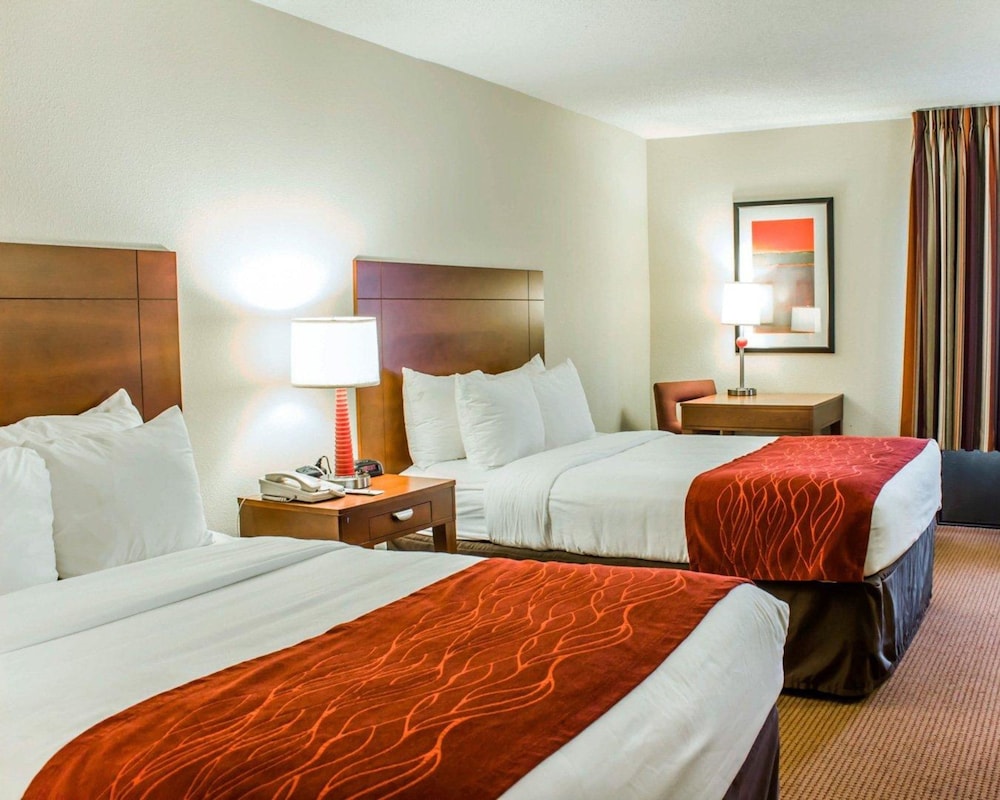 Comfort Inn Fayetteville near Fort Bragg 10/44