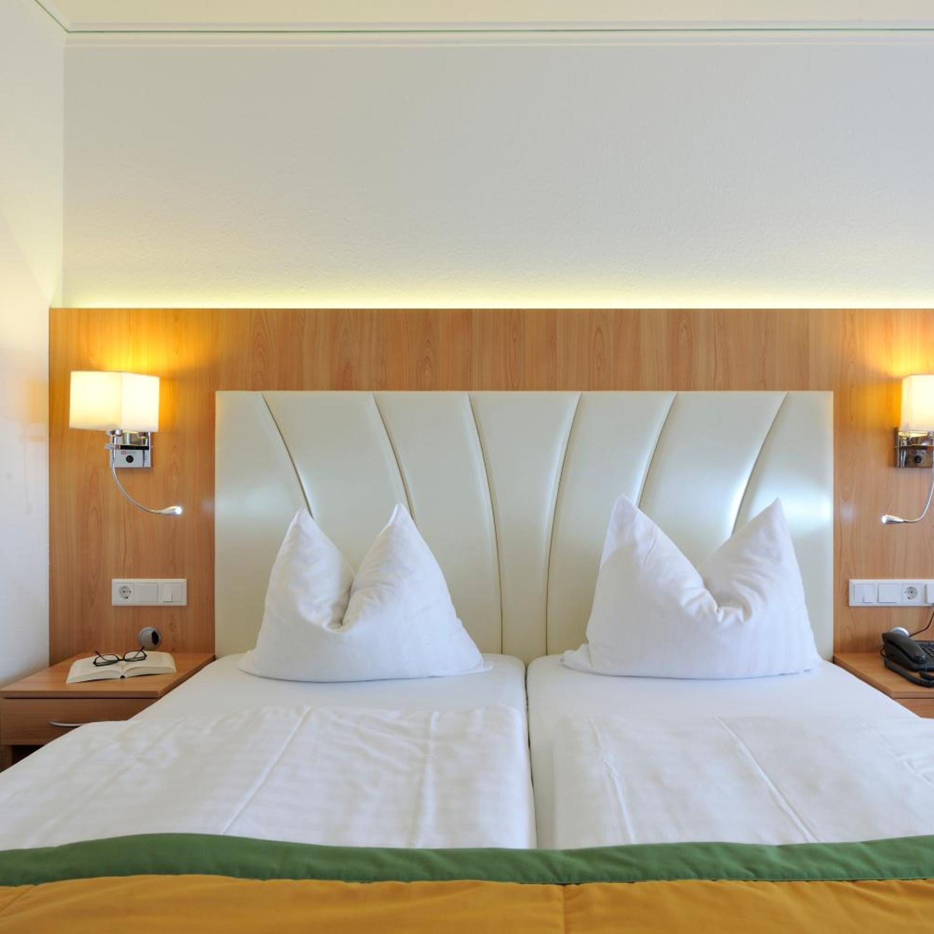 Room, Single