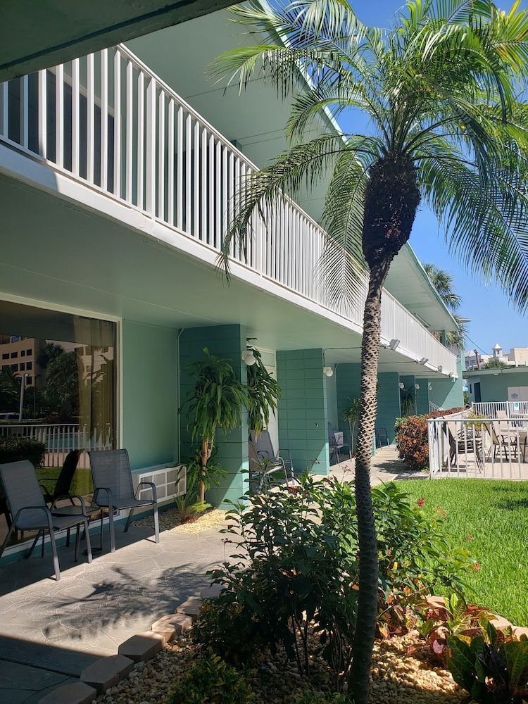 Clearwater Beach Hotel 38/50