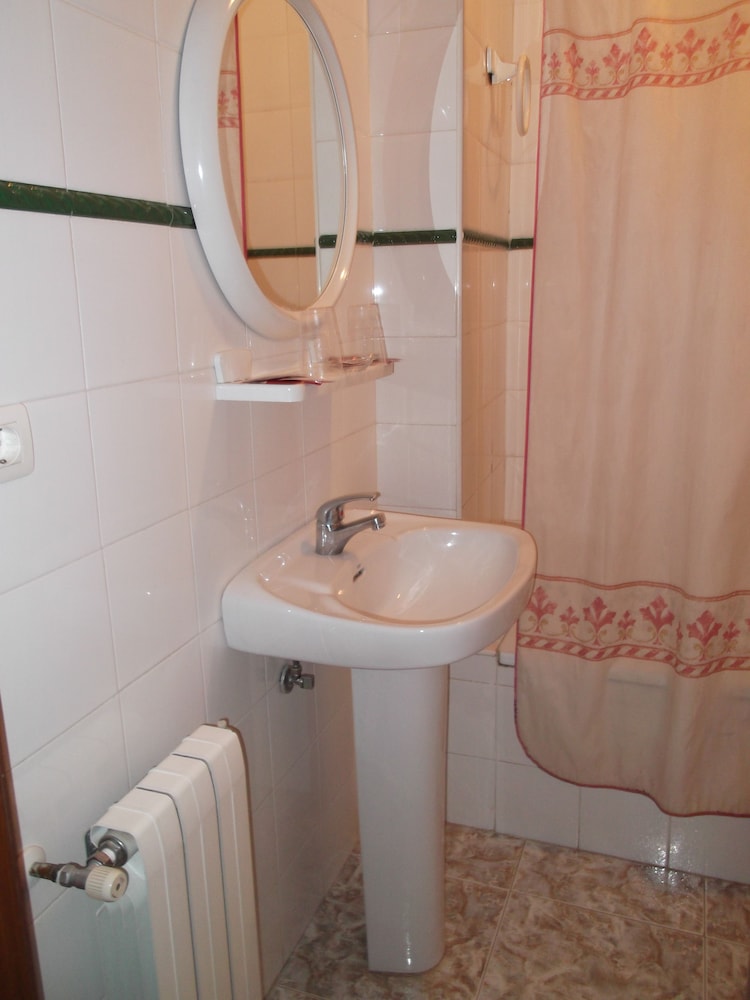 Hotel Dona Carmen 29/33