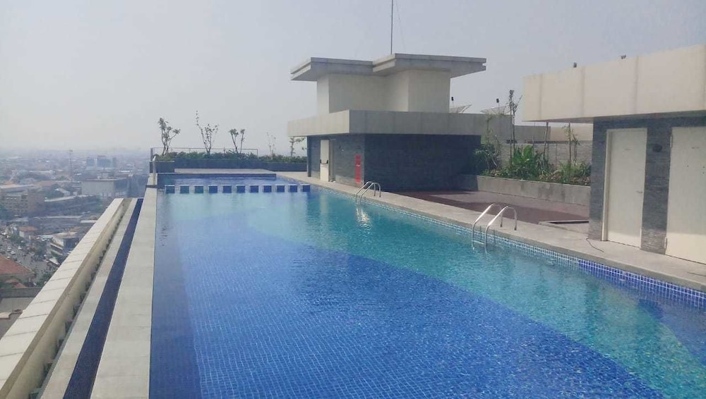 Hotel Louis Kienne Pemuda 26/27