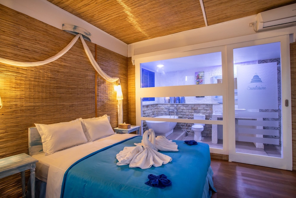 Santorini Beach Resort 39/65