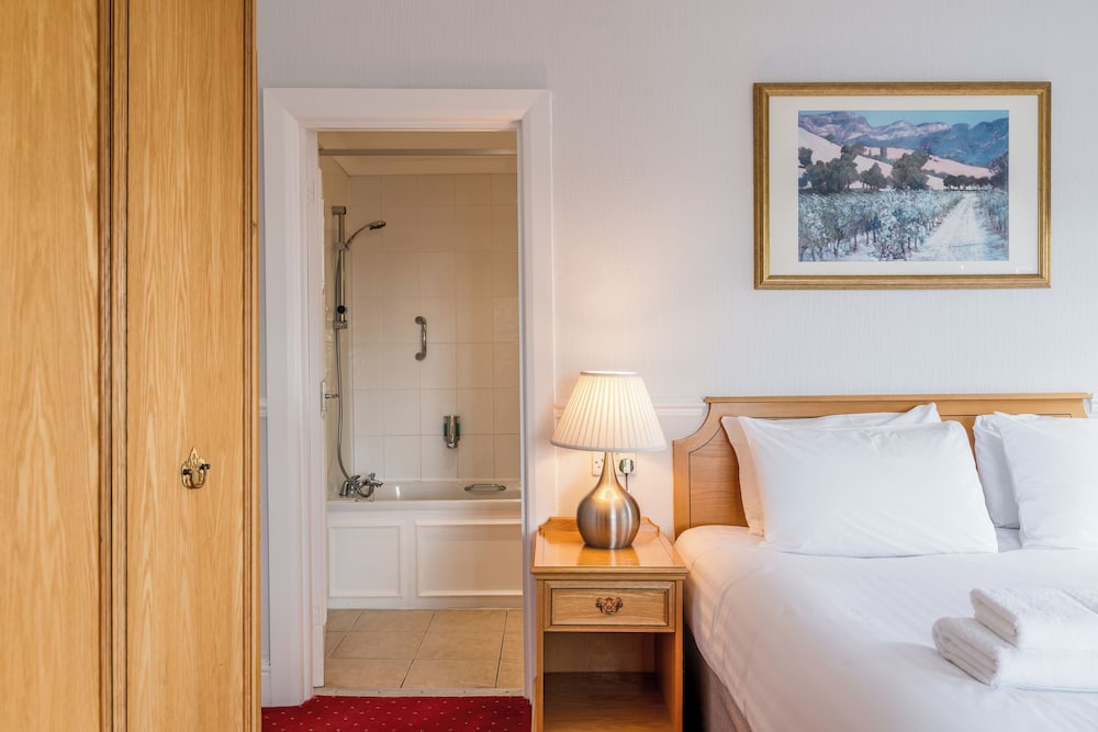 EXECUTIVE, DOUBLE BED