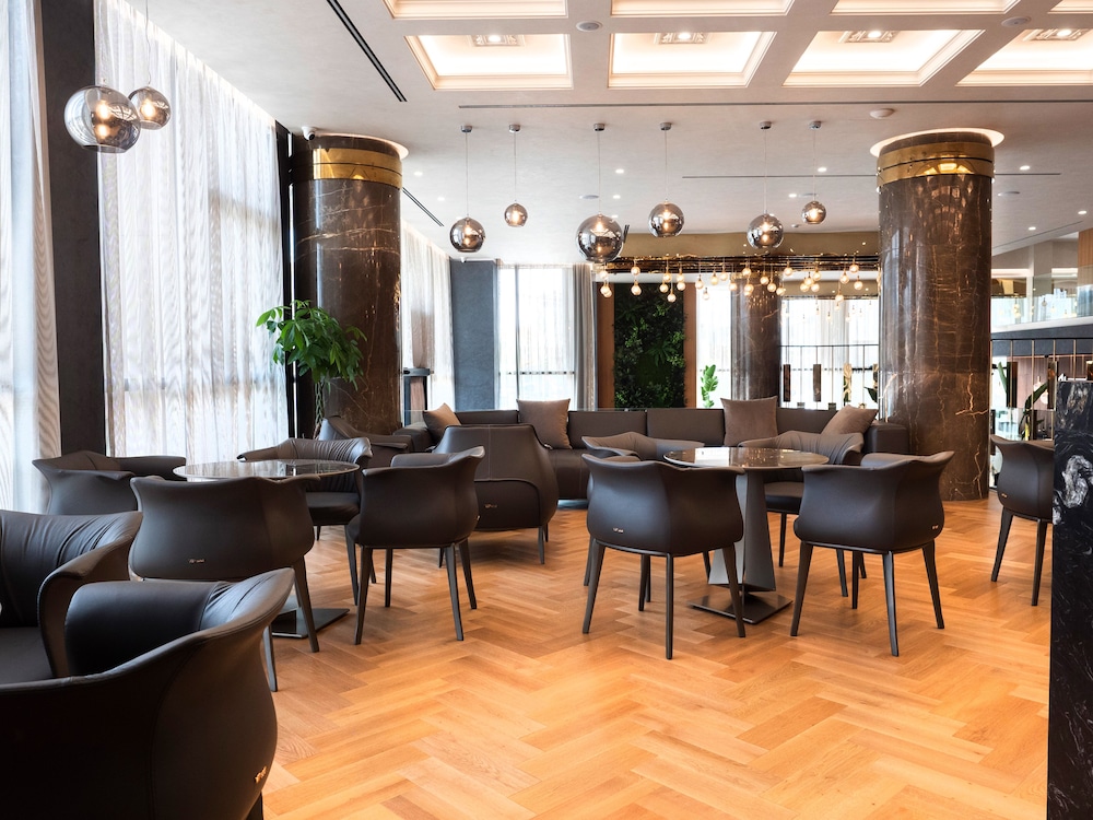 Marinaj Hotel 38/53