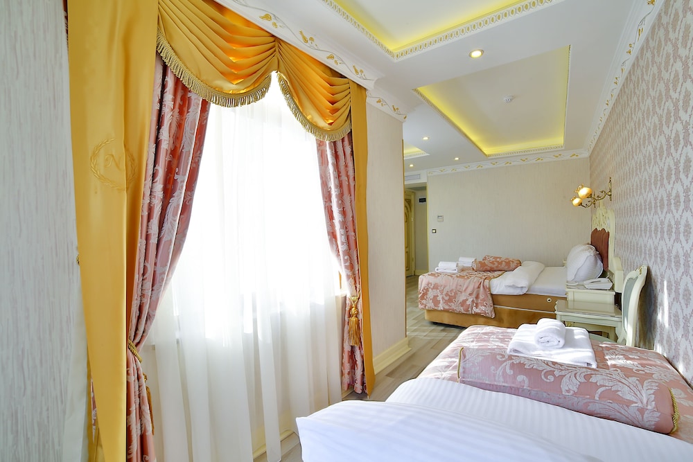 Nayla Palace 16/51