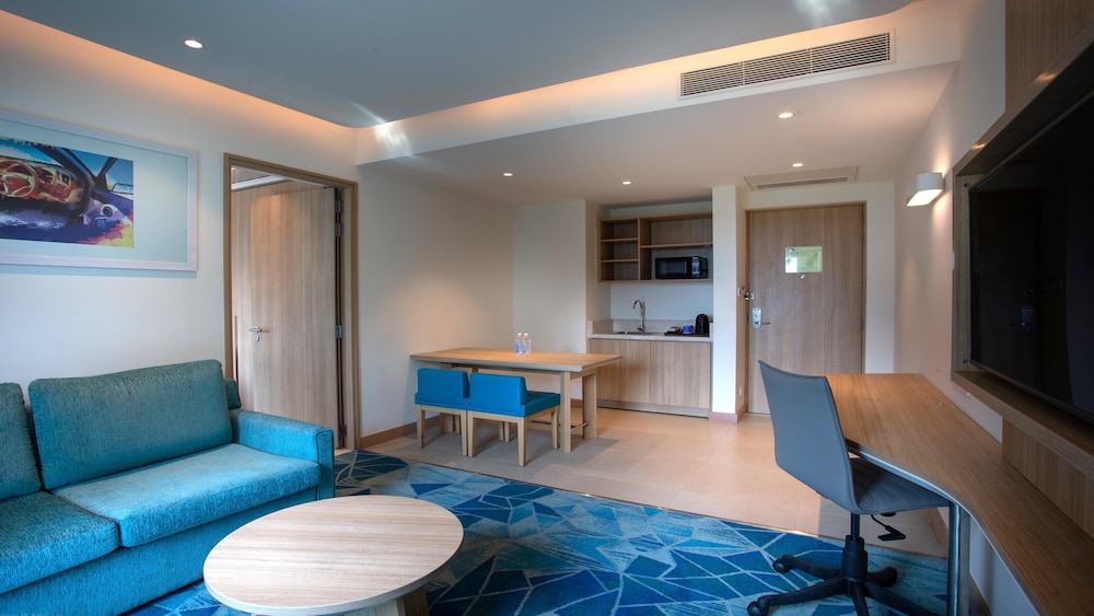Holiday Inn Express And Suites Bengaluru Old Madras Road 41/59
