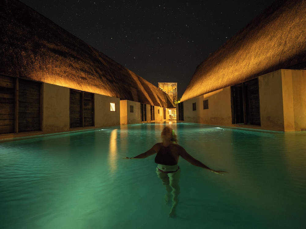Hotel Punta Caliza 46/48