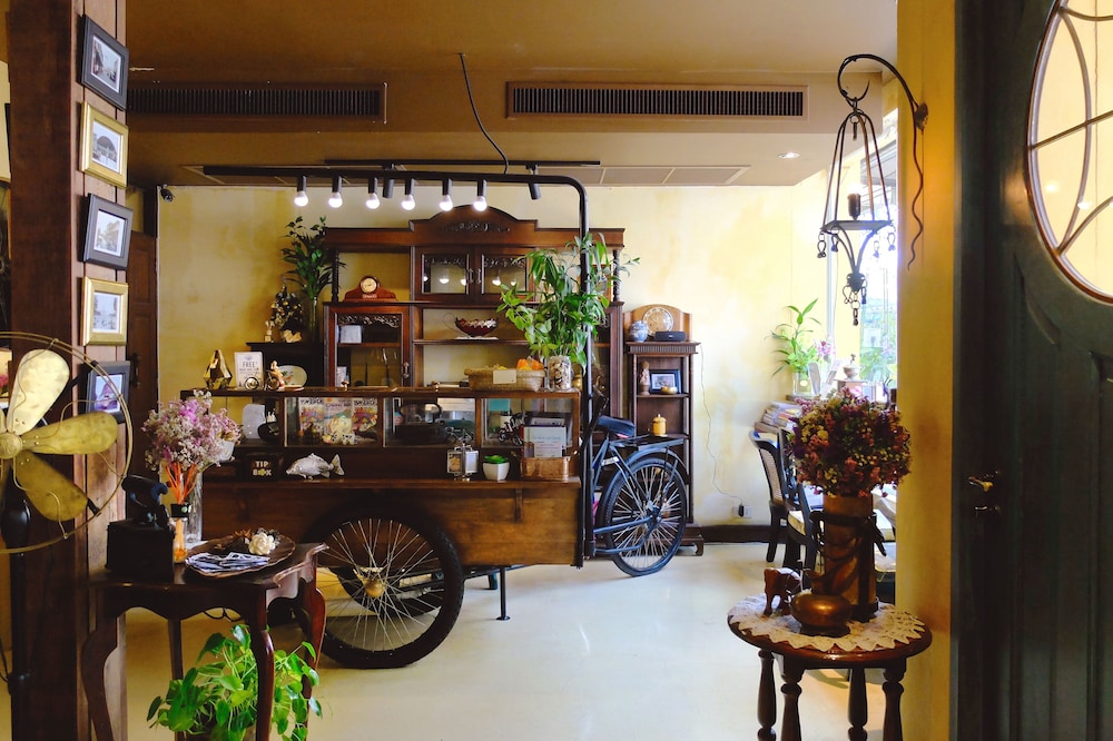 Old Capital Bike Inn(Ex Old Bangkok Inn) 71/80