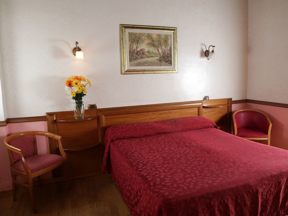 SANTA PRASSEDE 33/55