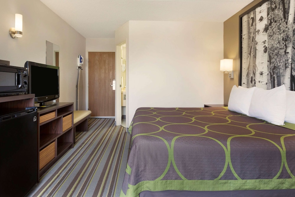 Super 8 by Wyndham Westminster Denver North 11/21