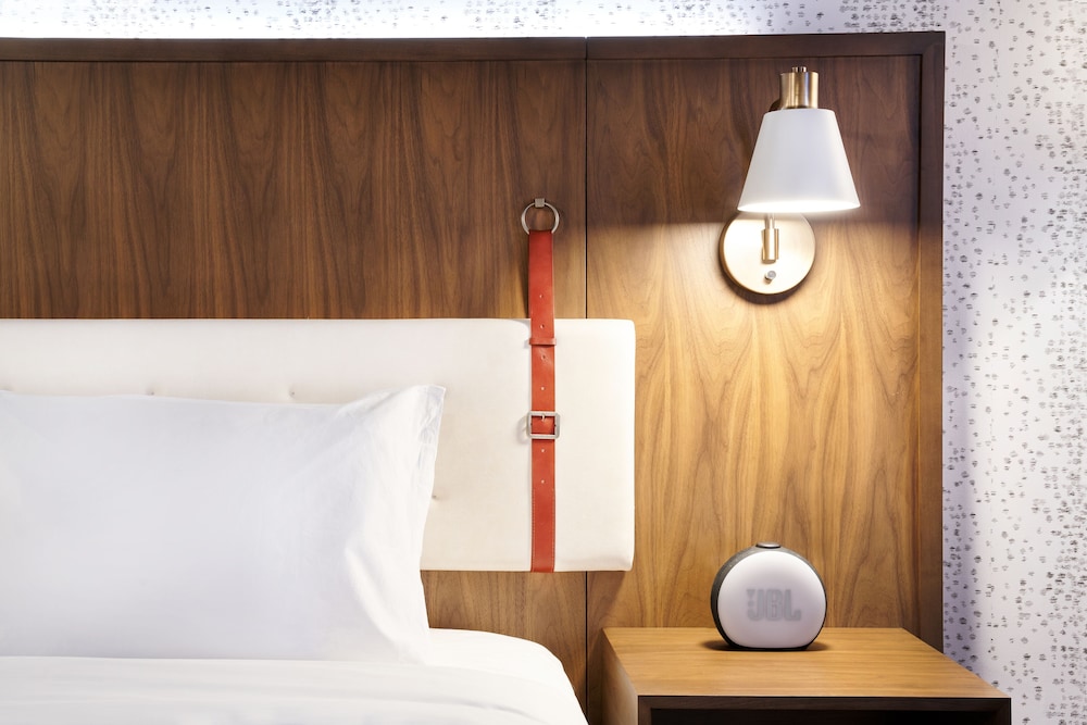 Hyatt Centric Downtown Denver 18/50