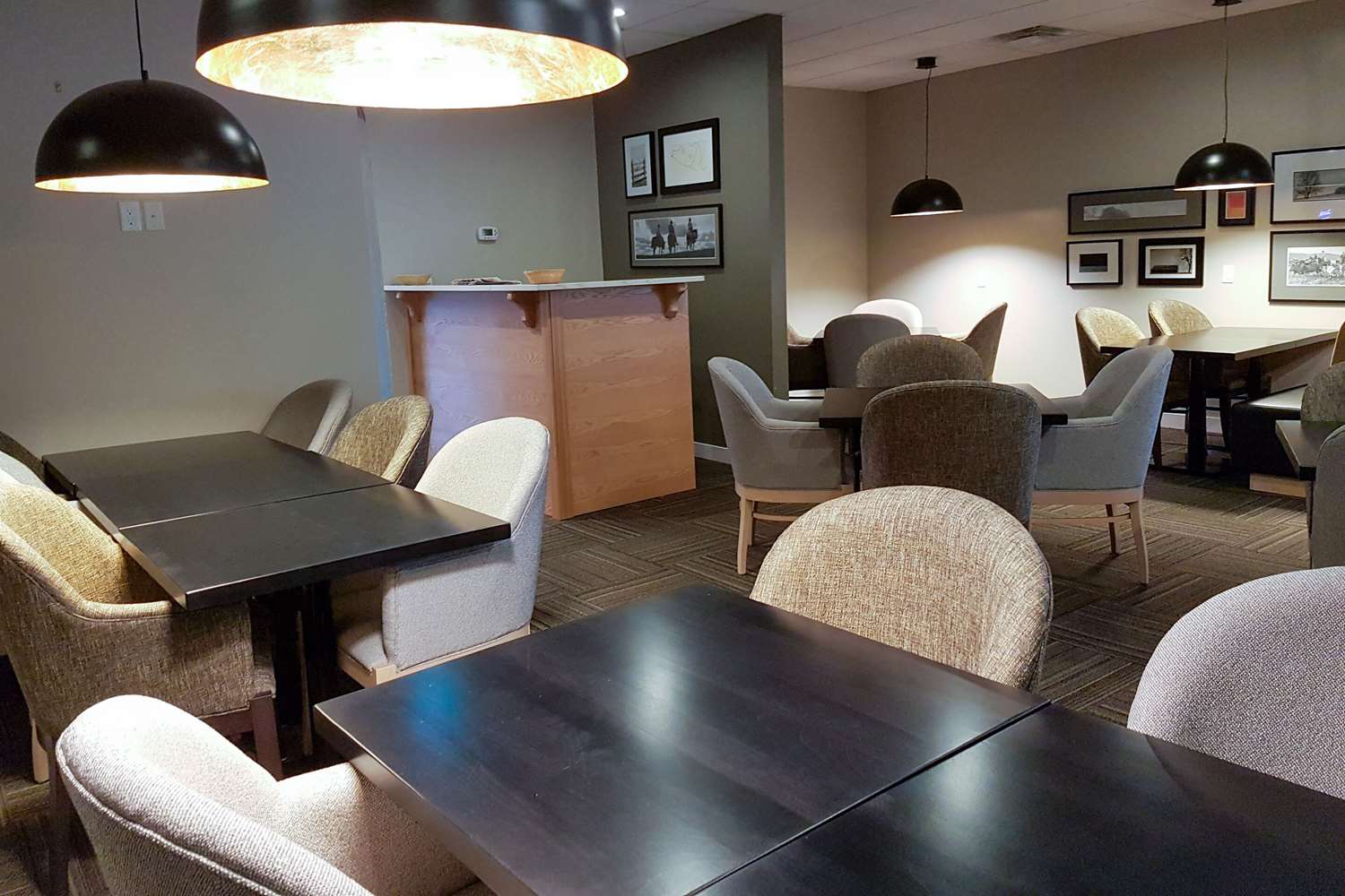 Radisson Hotel & Conference Centre West Edmonton, AB 23/33